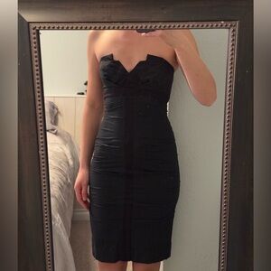 Nicole miller,beautiful black strapless dress,size 0,used gently (see pics)
